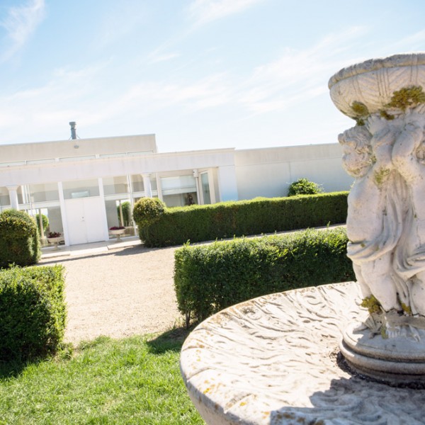 Venue-photos-housefront