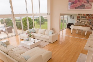 Venue-photos-living2